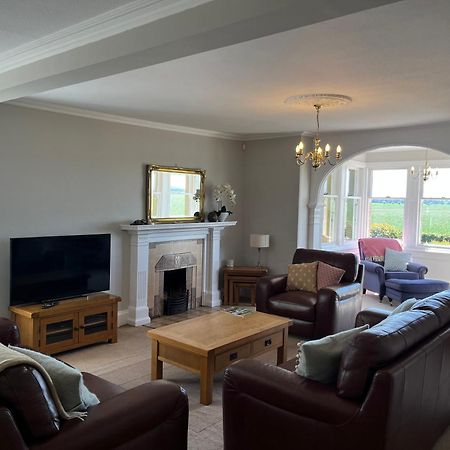 Vicarsford Farmhouse With Hot Tub Leuchars Eksteriør bilde